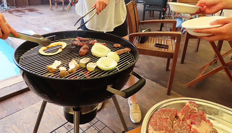 湘南・江ノ島のちょっとヨットビーチハウス海の家ステーキBBQ